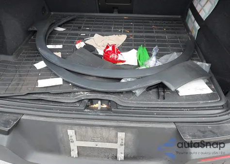 2019 Volvo Xc40 T5 Momentum из США, поврежденный, VIN YV4162UK5K2049788